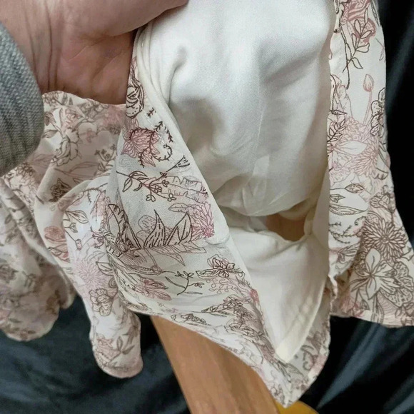 Long sleeve size small jumpsuit floral papaya brand - Picture 8 of 12